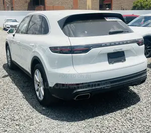 Porsche Cayenne 2020 White