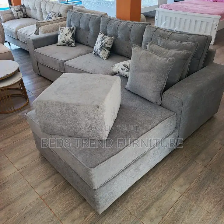 Well Build 6 Seater L Seat