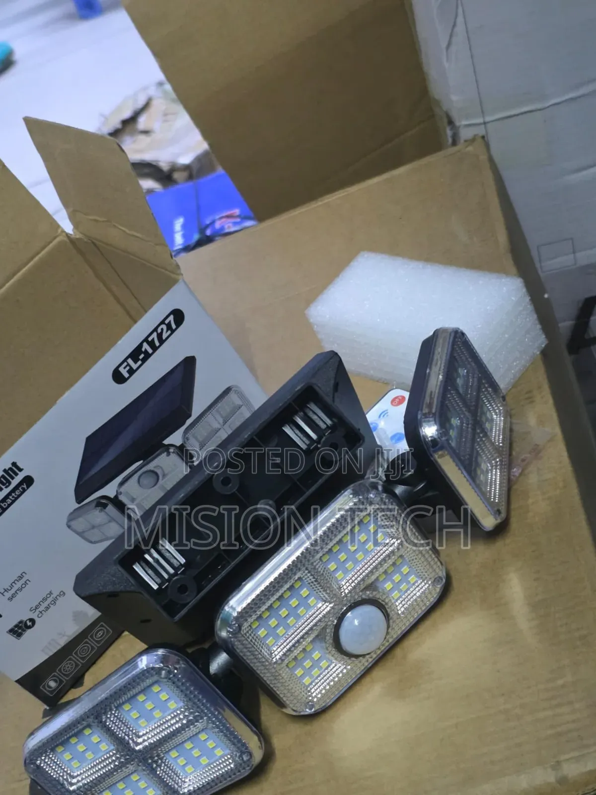 3 Head Solar Street Light 