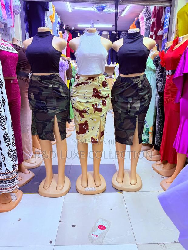 Two Piece Skirt and a Top - thumbnail 2