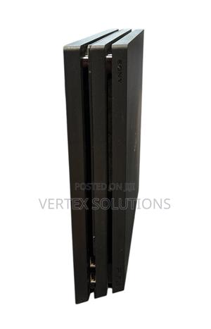 Play Station 4 Pro - thumbnail 2