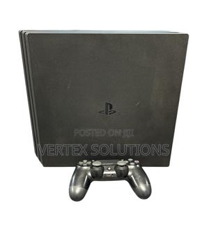 Play Station 4 Pro - thumbnail 2