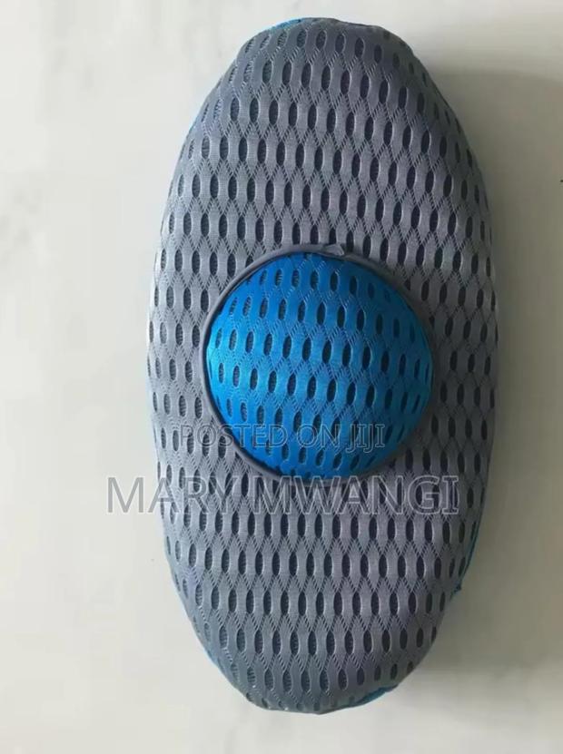 ▪Comfy Curve Back Support Pillow - main view