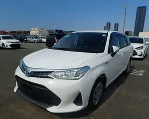 Toyota Corolla Fielder 1.5 Hybrid FWD 2020 White