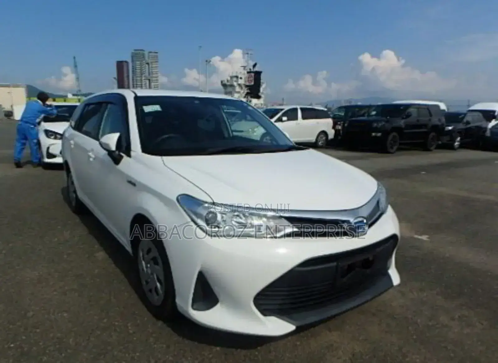 Toyota Corolla Fielder 1.5 Hybrid FWD 2020 White