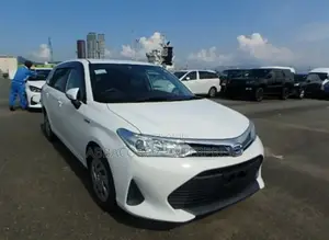Toyota Corolla Fielder 1.5 Hybrid FWD 2020 White
