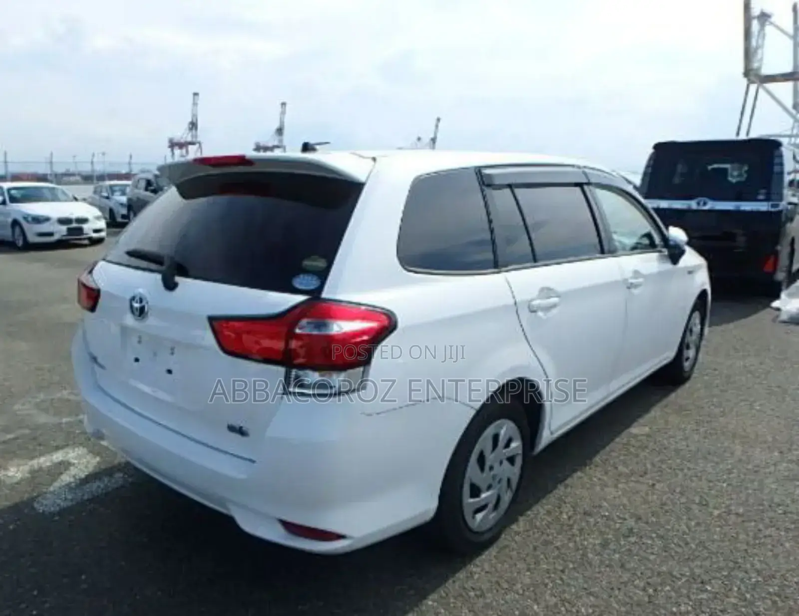 Toyota Corolla Fielder 1.5 Hybrid FWD 2020 White