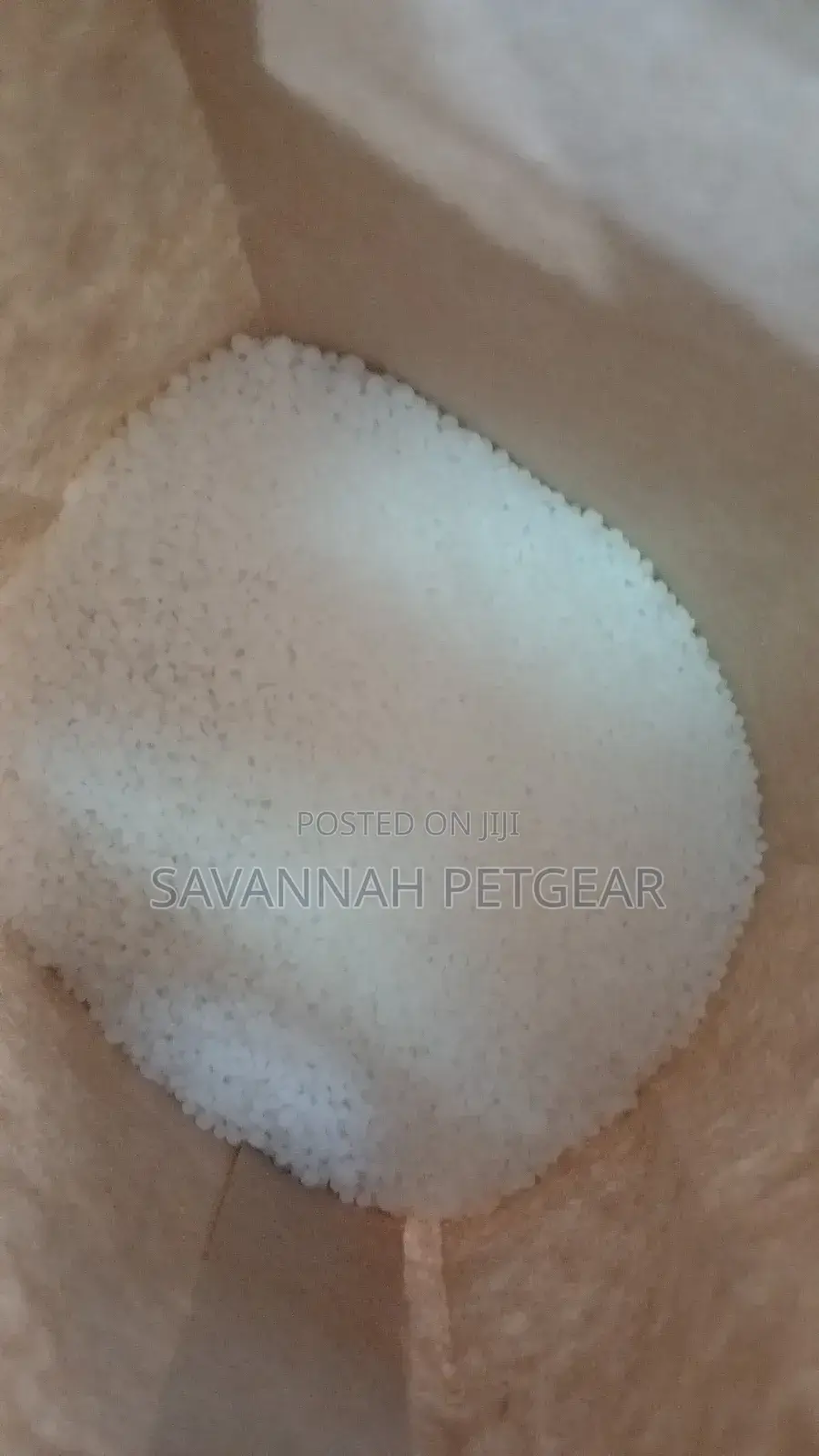 Granular Urea, Commonly Used as a High-Nitrogen Fertilizer -1kg