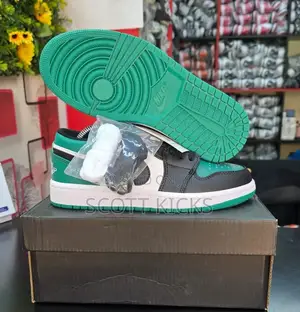Jordan 1 Green Toe