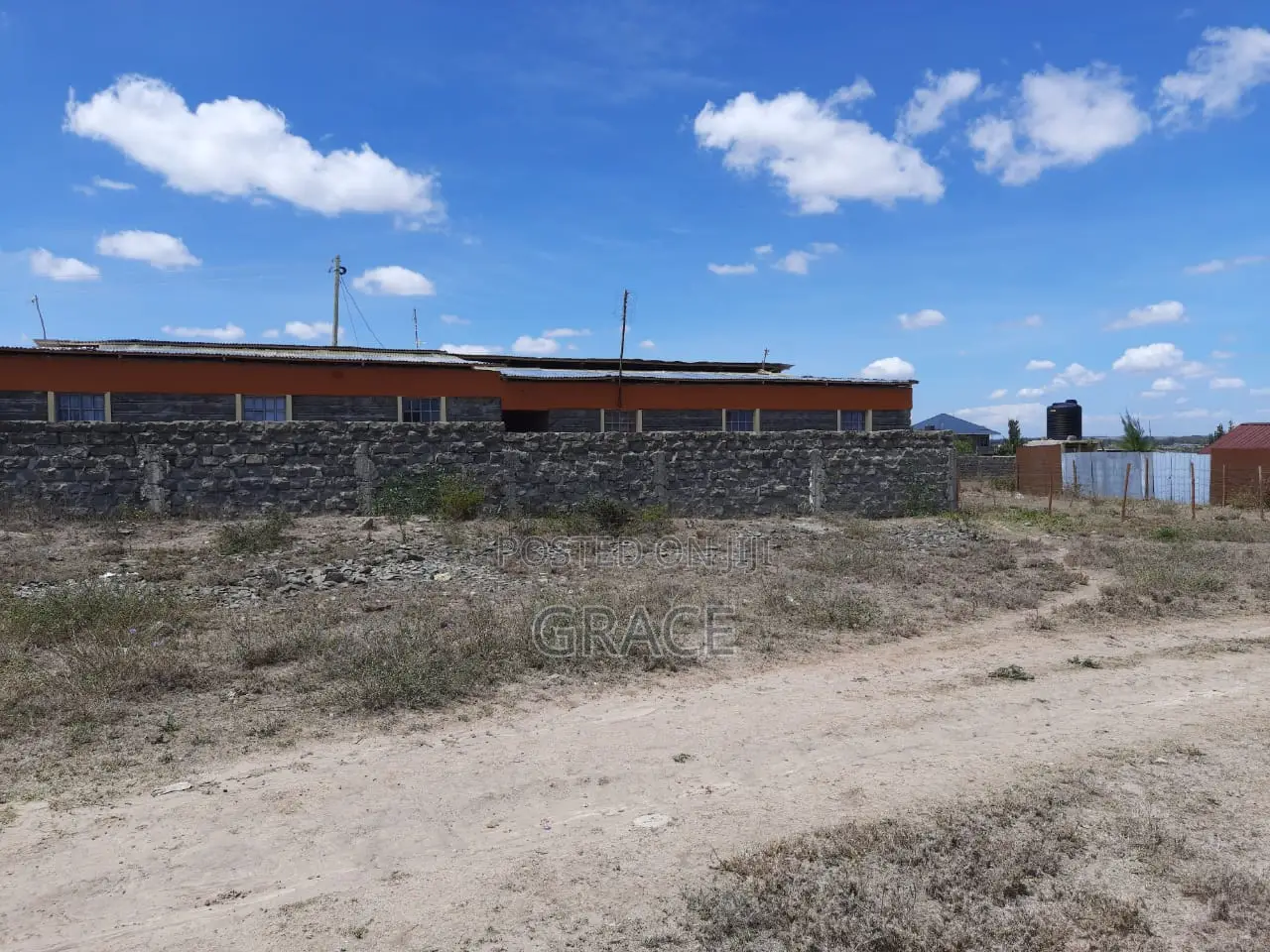 Prime 40x80 Plot in Empakasi – Fast-Developing Area