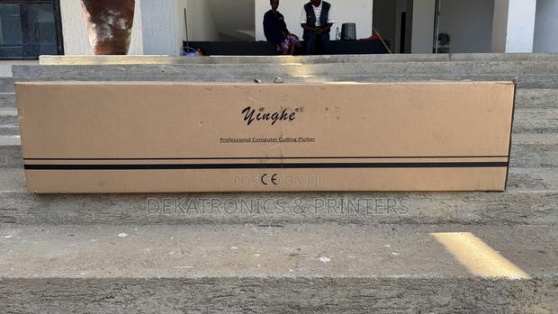 Yinghe 4t Contour Professional Computer Cutting Plotter - thumbnail 3