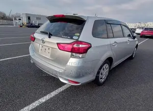 Toyota Corolla Fielder 2019