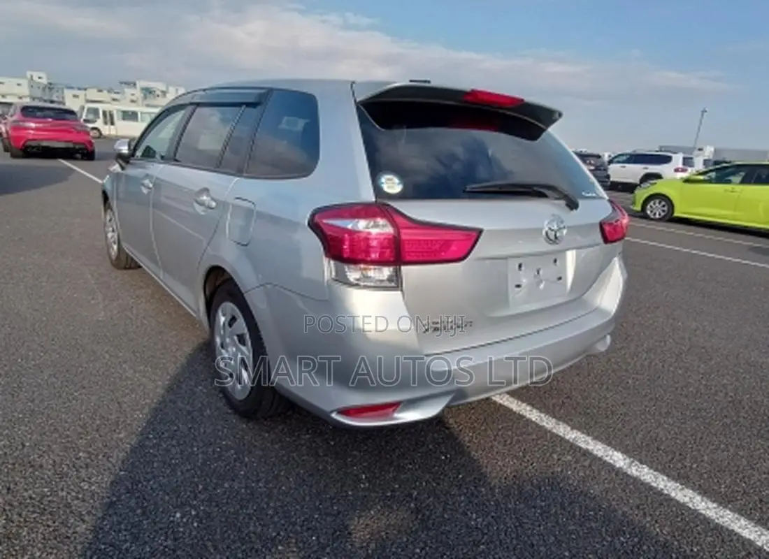 Toyota Corolla Fielder 2019