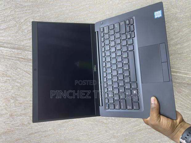 Laptop Dell Latitude 7390 8GB Intel Core I5 SSD 256GB - thumbnail 3