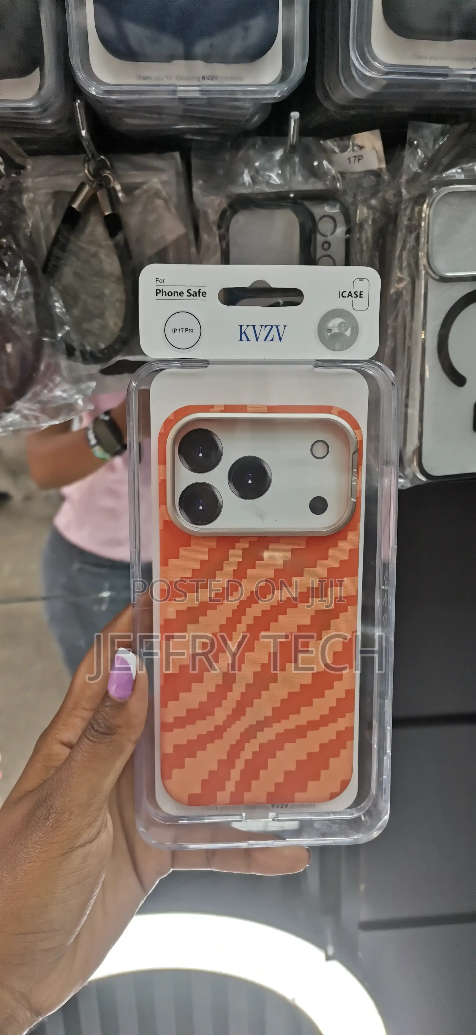 Biker iPhone 17 Pro Aramid Carbon Fiber Texture Thin Cover