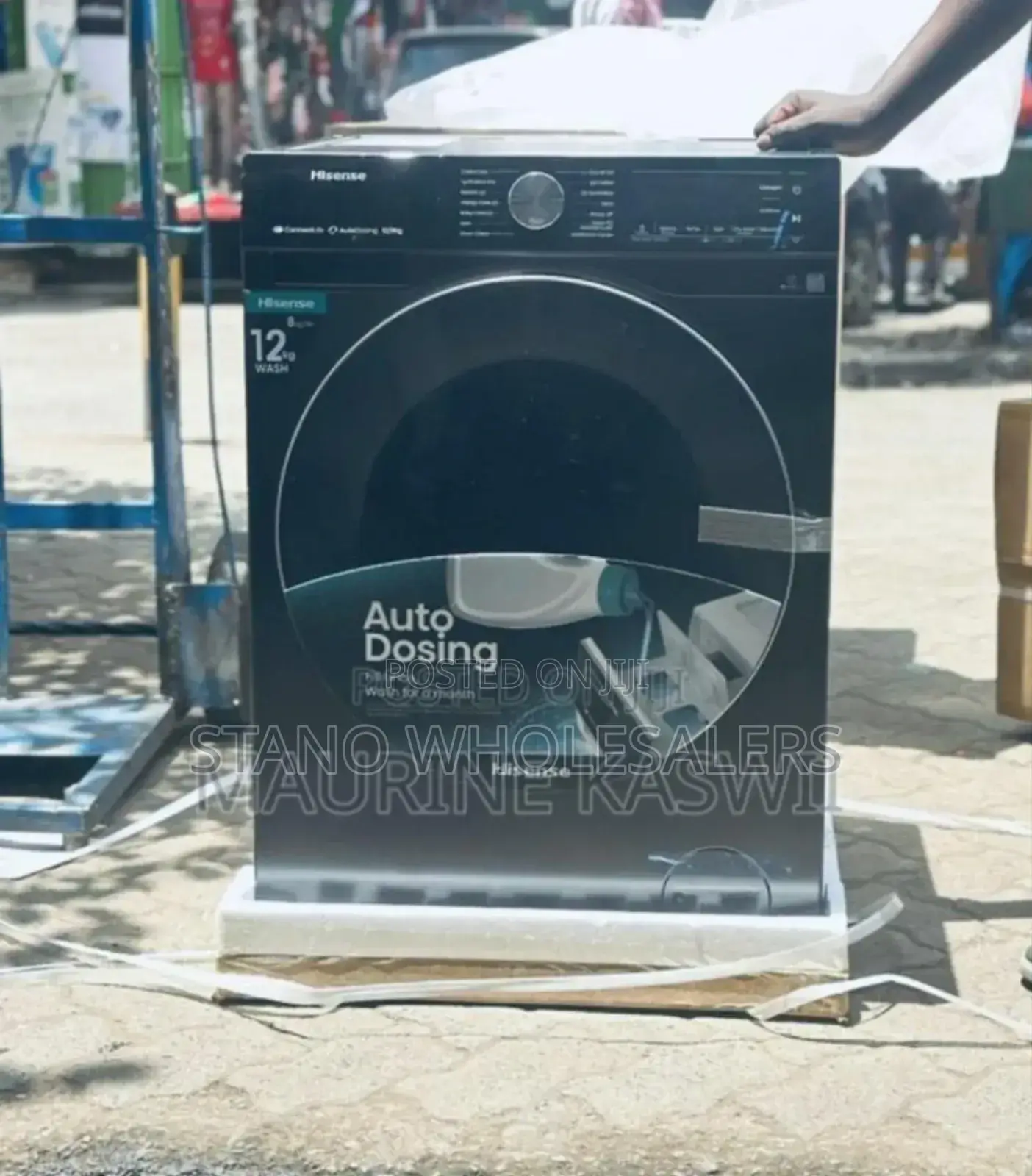Washing and Spinning New Hisense 12kgs Frong Load Washing Machine