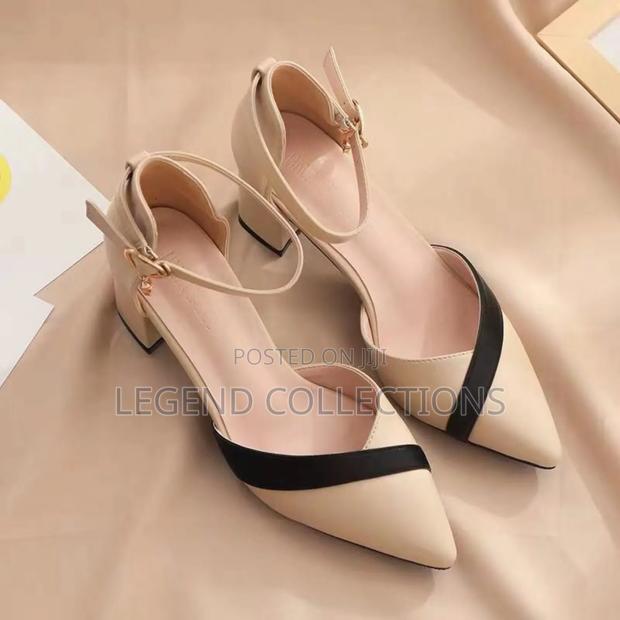 Chunky Closed Ladies Heels (Size 36-40) - thumbnail 2