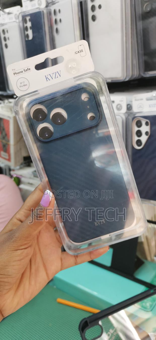 Silae KVZV Carbon Texture Protective Case for iPhone 17 Pro Max -Green - thumbnail 3