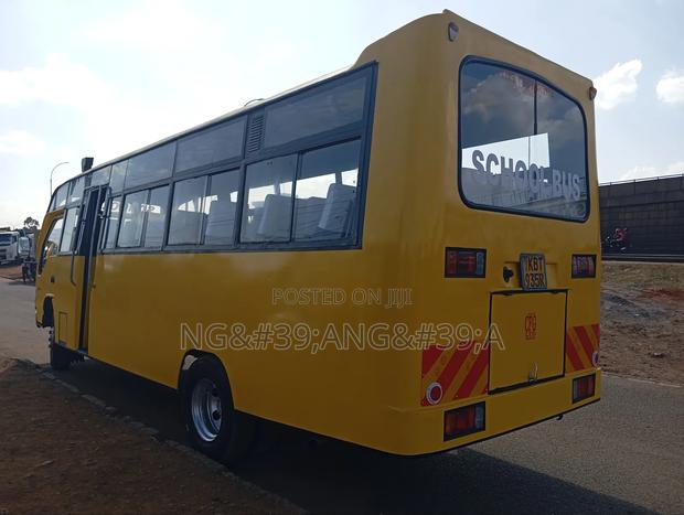 Isuzu NQR 2012 Yellow - thumbnail 7