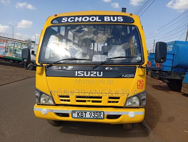Isuzu NQR 2012 Yellow - thumbnail 11