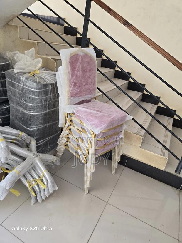 Banquet Chair – Elegant & Durable