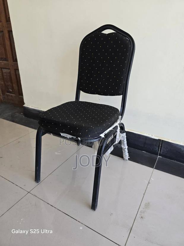 Banquet Chair – Elegant & Durable