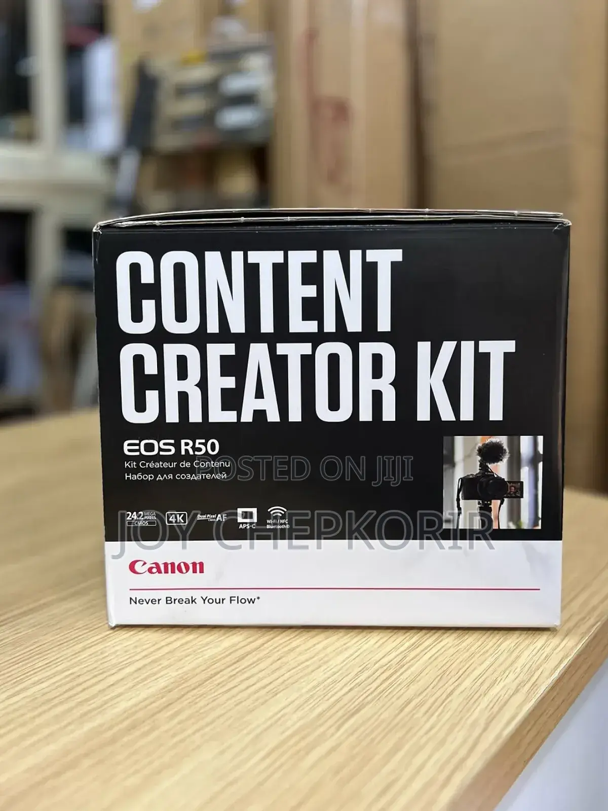 Canon Eos R50 Creator Kit