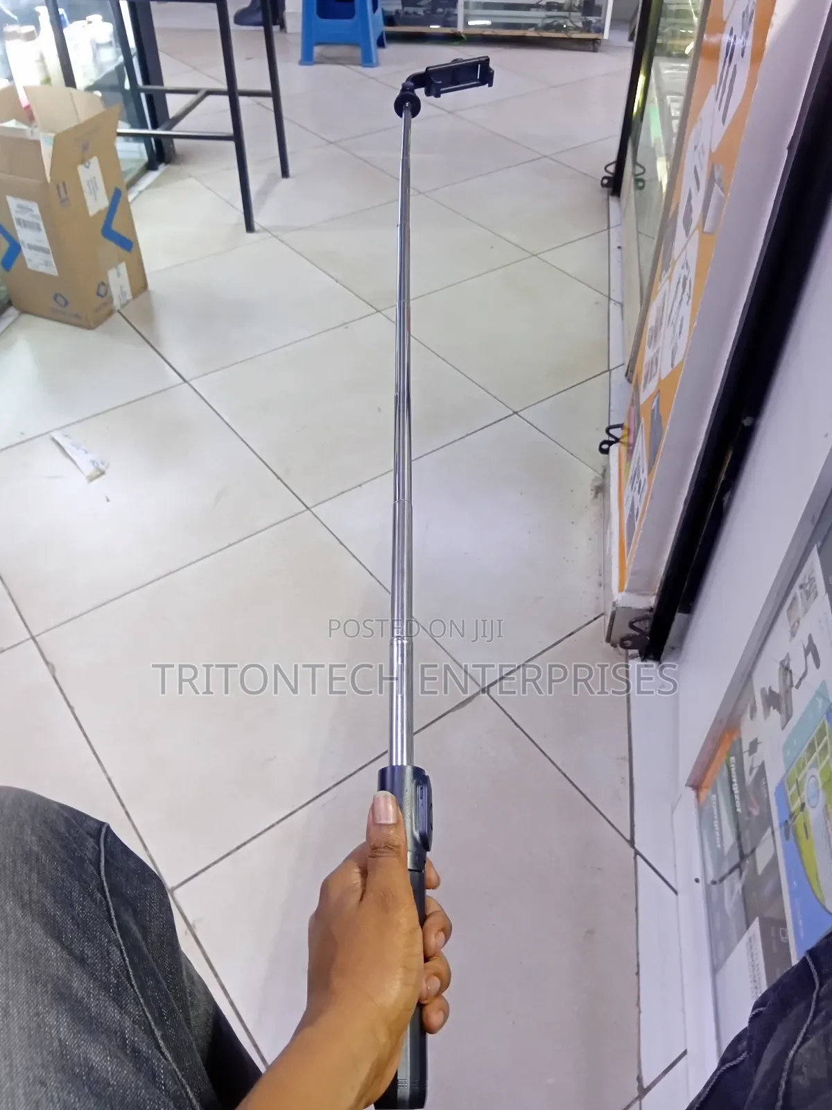 Q07 Bluetooth Integrated Selfie Stick