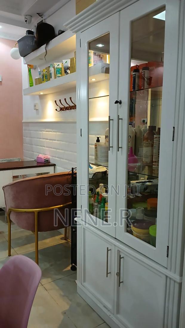 Salon and Spa - thumbnail 6
