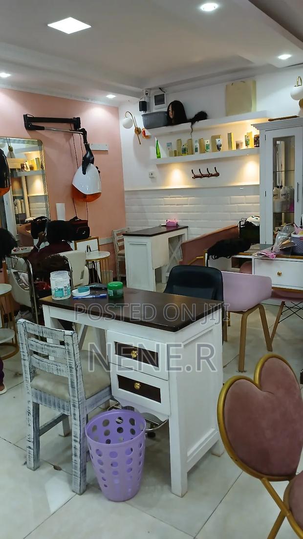 Salon and Spa - thumbnail 14