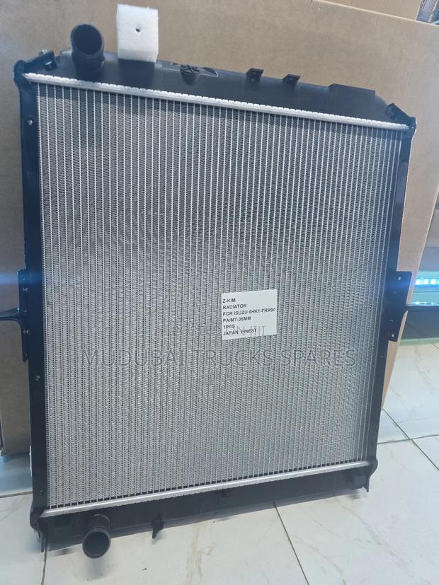 Isuzu Frr90 and Ftr90 Radiator Assy