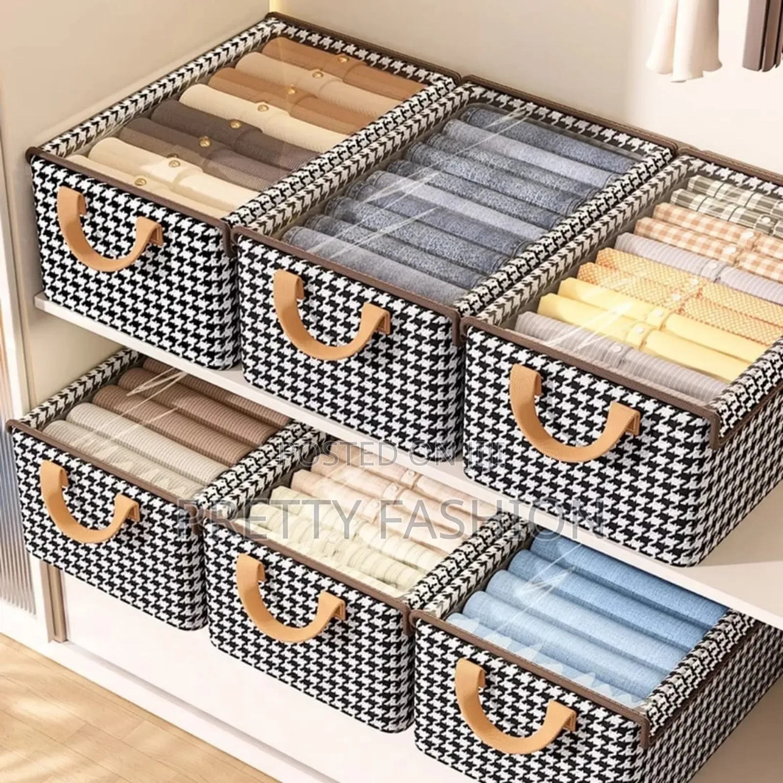 Collapsible Checked Closed Organizer