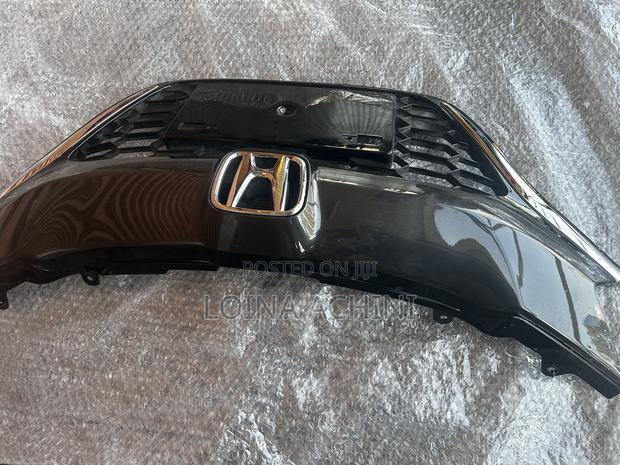 Honda Vezel Front Grill - thumbnail 2