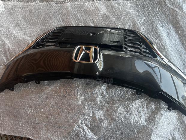 Honda Vezel Front Grill - thumbnail 3