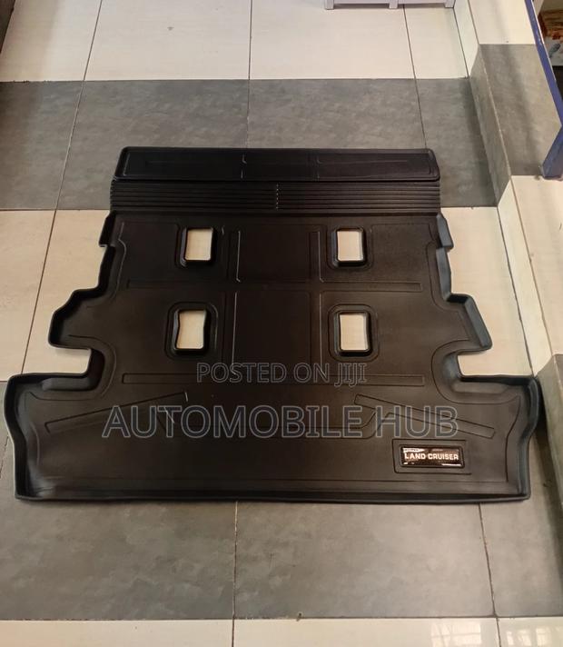 Toyota Land Cruiser Lc 200 Boot Mat – Heavy Duty Trunk Floor Liner