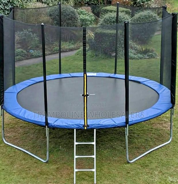 Reliable Outdoor Family Trampoline - thumbnail 2