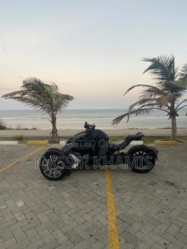 Can-Am 2019 Black - thumbnail 5