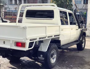 Toyota Land Cruiser 79 Series 2019 White