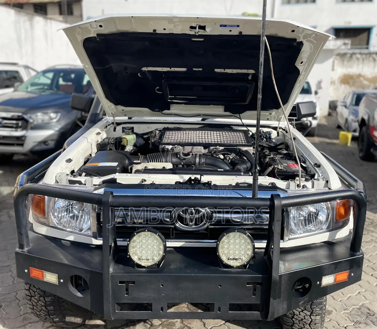Toyota Land Cruiser 79 Series 2019 White