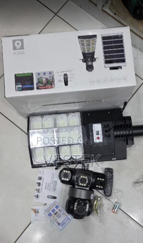 4g Solar CCTV Camera With Integrated Led Floodlight 180w PTZ Control - main view