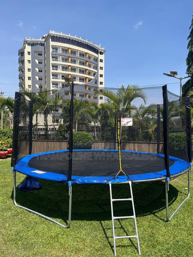 Strong Net for Extra Protection Trampolines - main view