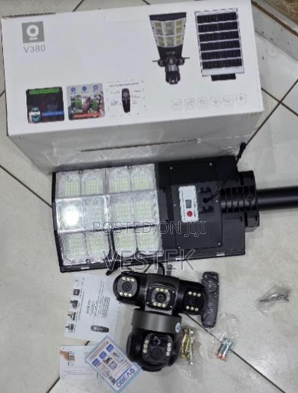 Solar Flood Light Street Light Solar 4g Triple Camera