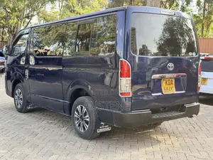 Toyota HiAce 2014 Blue