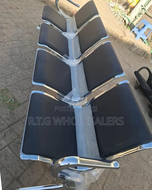 Durable 4-Person Waiting Bench for Reception Waiting Areas