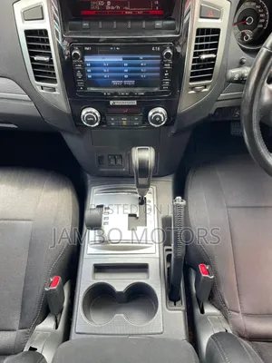 Mitsubishi Pajero V80 3.2 DI-D 2018 Black
