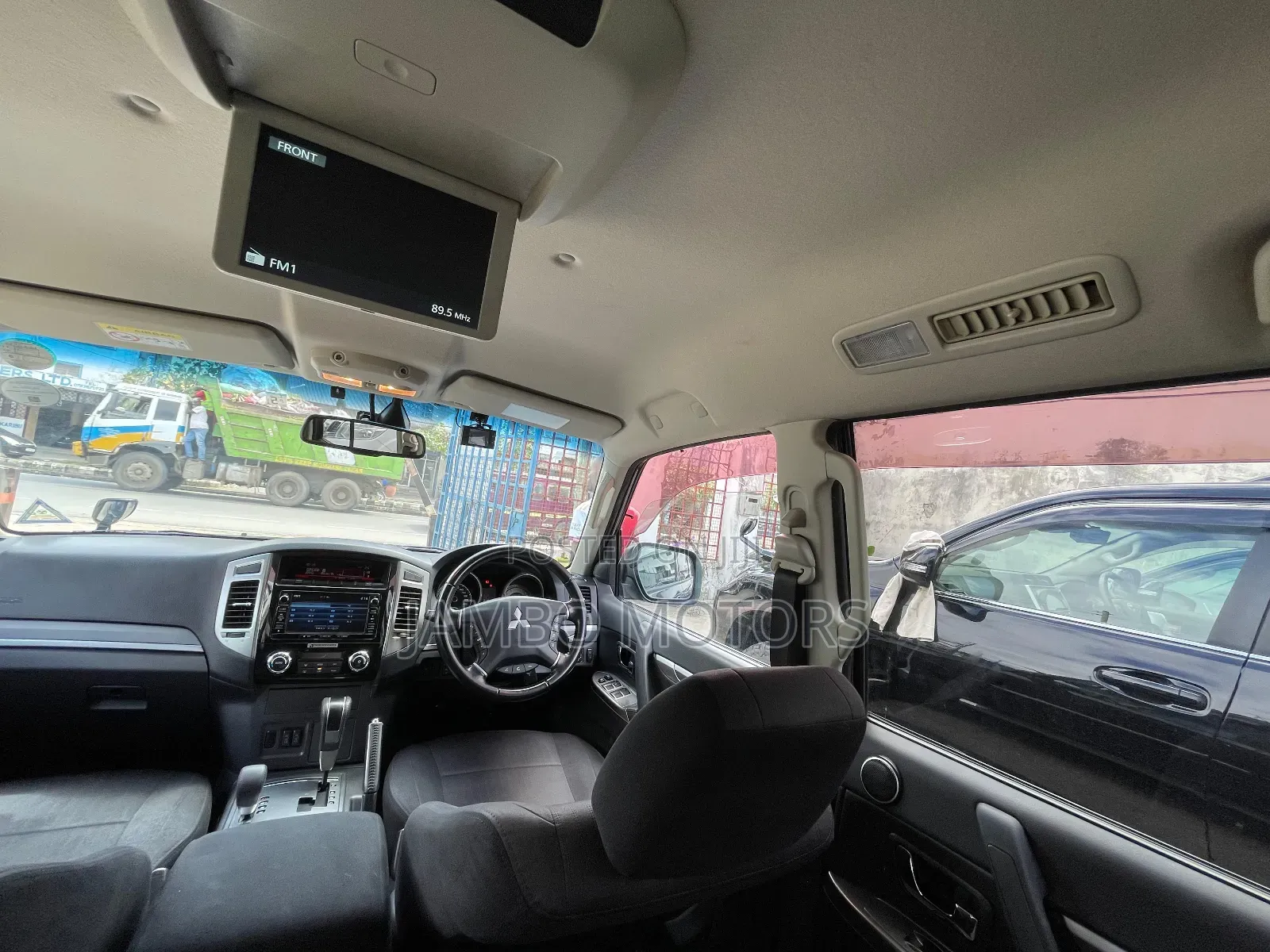 Mitsubishi Pajero V80 3.2 DI-D 2018 Black