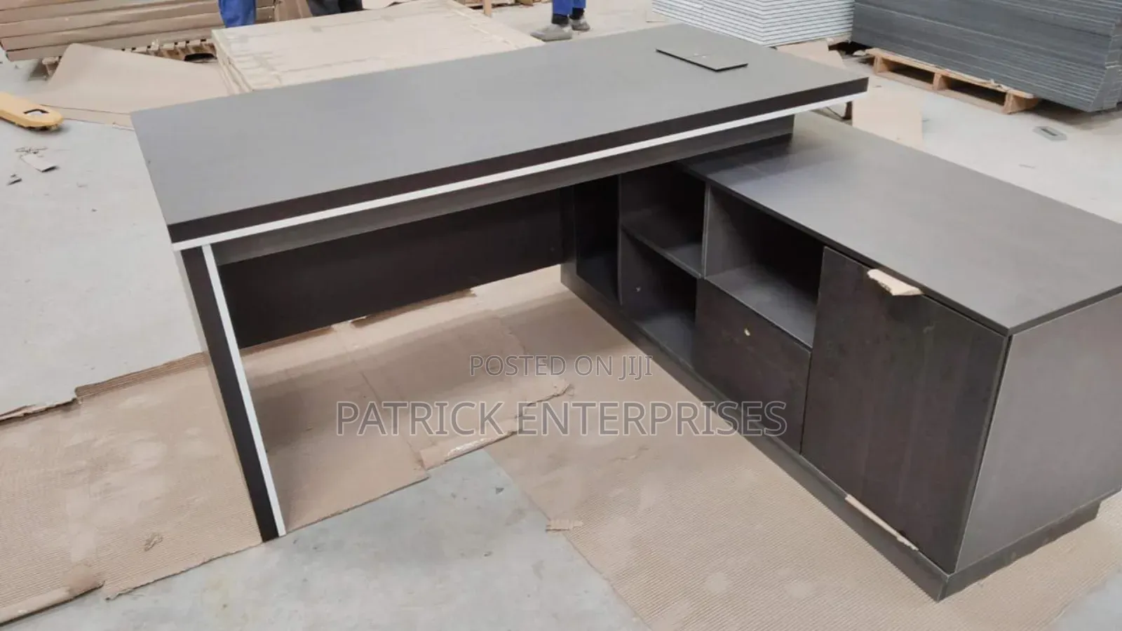 Executive Director's/ C. E. O Office Desk 1.8 Mtrs