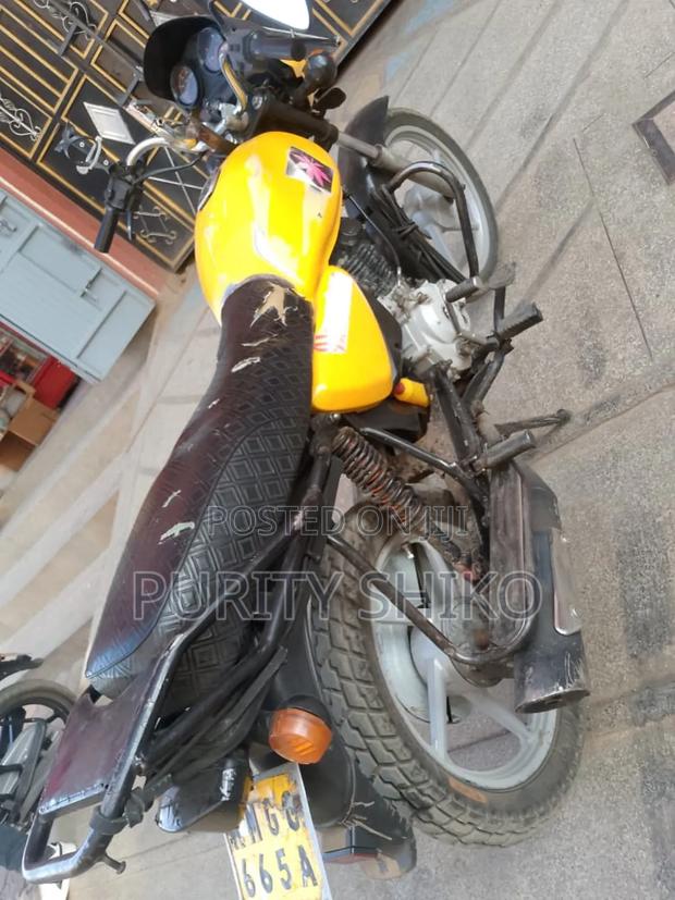 Bajaj Boxer 125 2024 Yellow - thumbnail 6