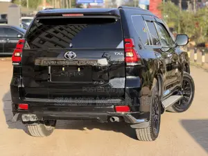 Toyota Land Cruiser Prado 2.7 2021 Black