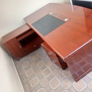 Executive Director's Mahogany Office Desk 2 Mtrs